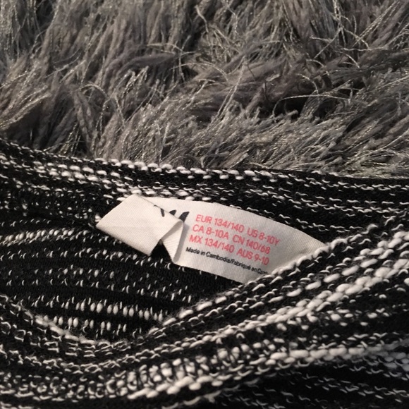 Jeans and Shirts - Picture 4 of 6